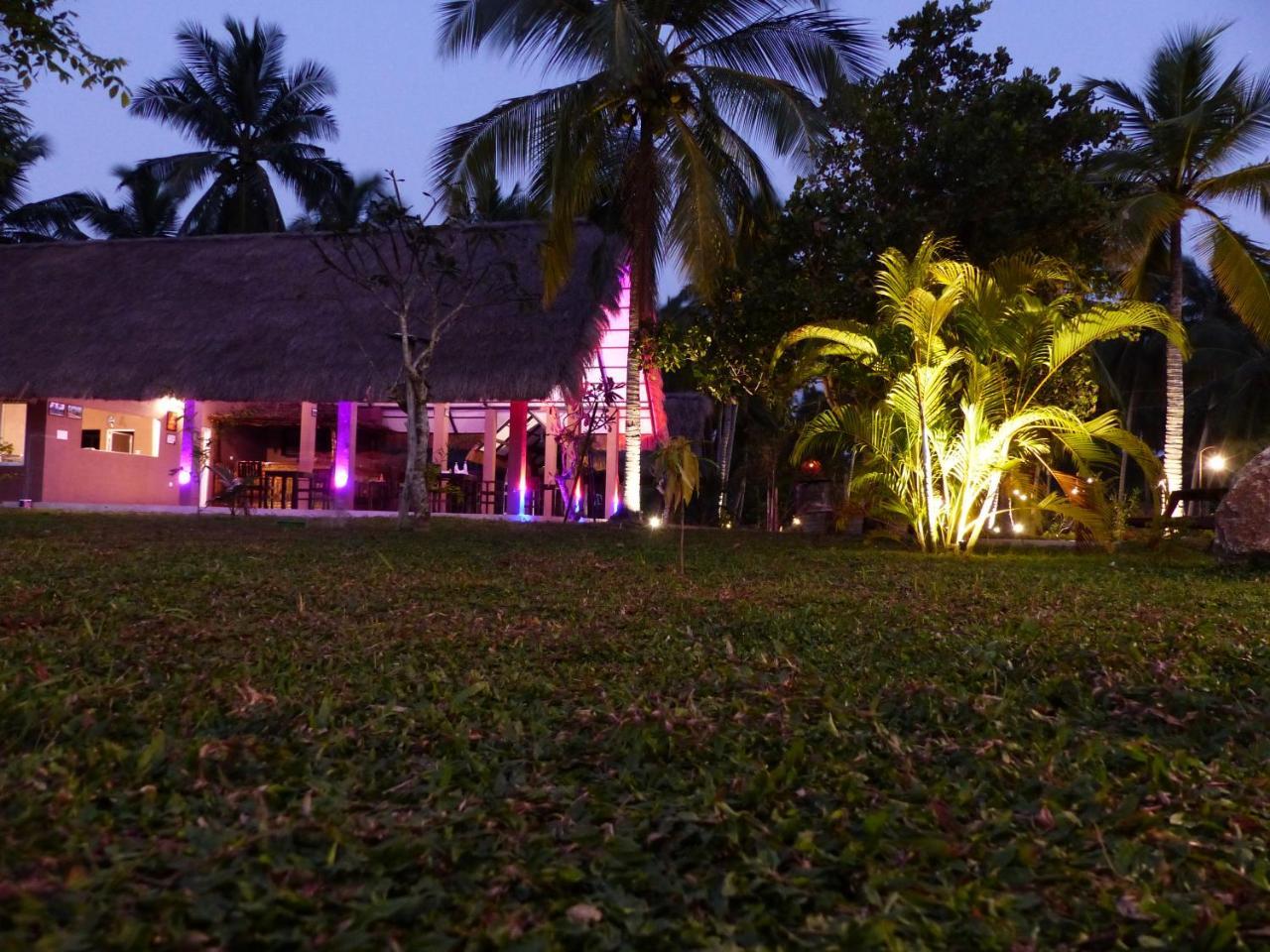 Coco Village Hotel Chilaw Bangadeniya Exterior photo