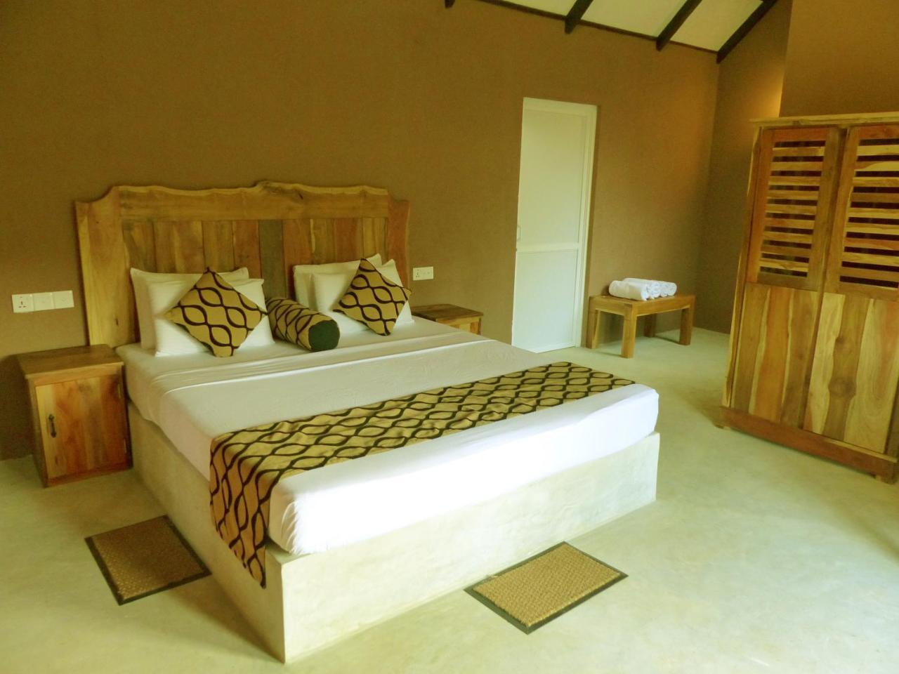 Coco Village Hotel Chilaw Bangadeniya Exterior photo